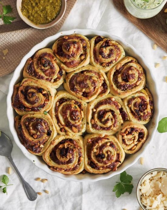 Savory Garlic Herb Butter Dinner Rolls 1 JOXIQ recipe 13 JOXIQ