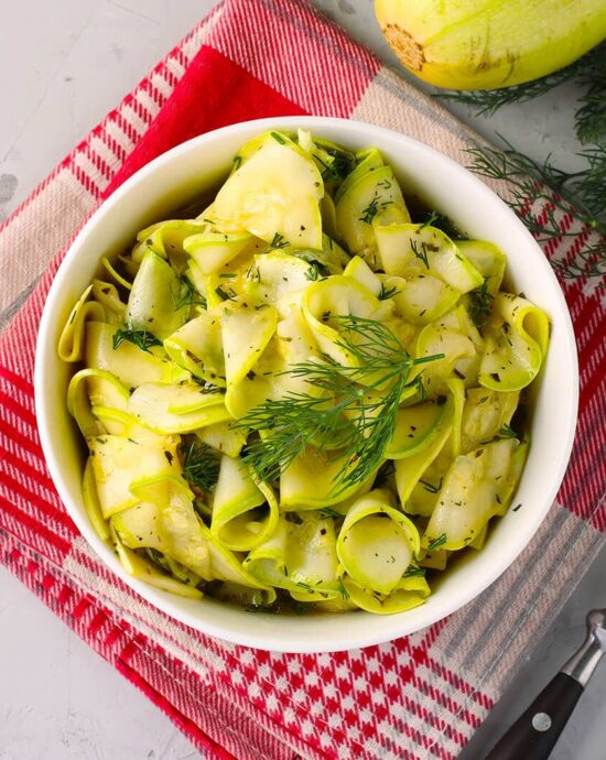 Zucchini Noodles with Creamy Avocado Sauce 1 JOXIQ recipe 50 JOXIQ